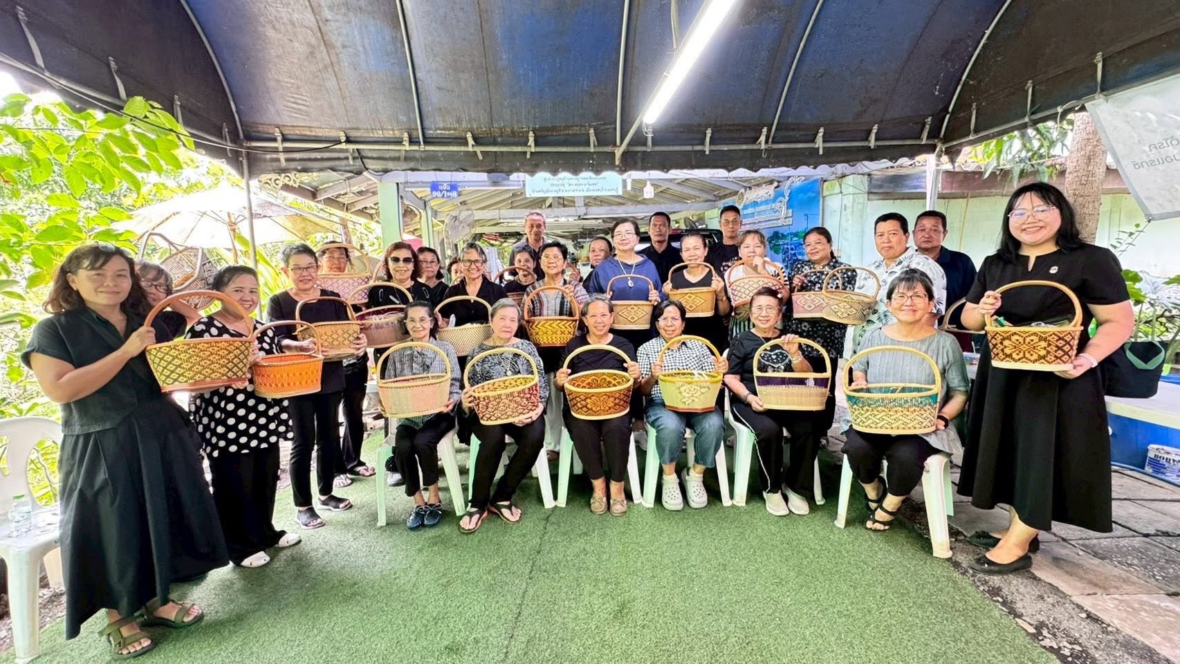 สพอ.เมืองนนทบุรี ดำเนินโครงการสนับสนุนกิจกรรมตามแผนการขับเคลื่อนการขจัดความยากจน